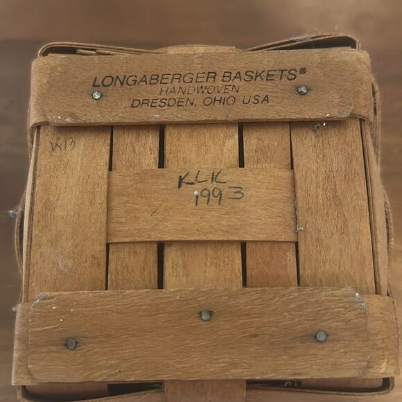 Longaberger 1993 Signed Vintage Tall Accent Basket! - Picture 4 of 7